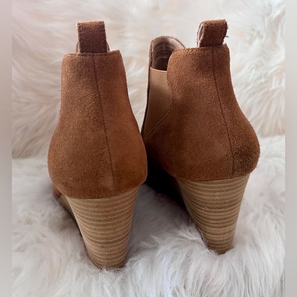 CASLON Cognac Leather Wedge Water Resistant Booties - Size 10 M - NEW stretchy - Picture 4 of 6